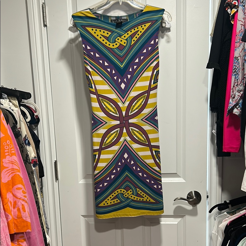 Nicole Miller Yellow and Blue Midi Pencil Skirt Resort Wear - vintage